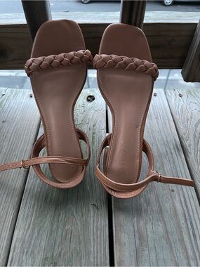 Rouge! Braided Strap Heeled Sandals in Brown